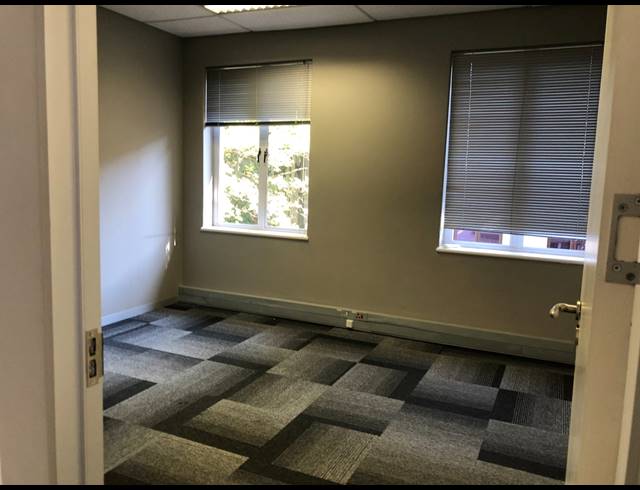 322M² OFFICE TO LET IN WIERDA VALLEY